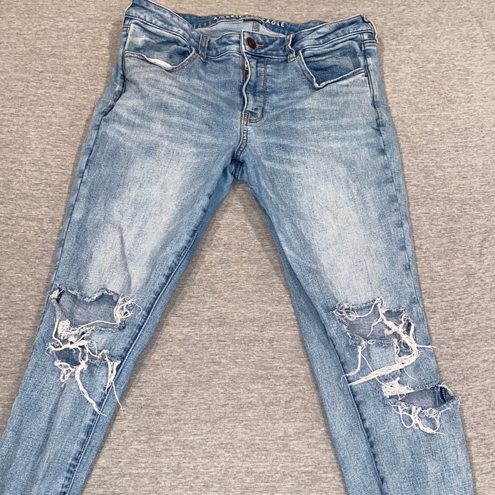 Distressed Jeggings